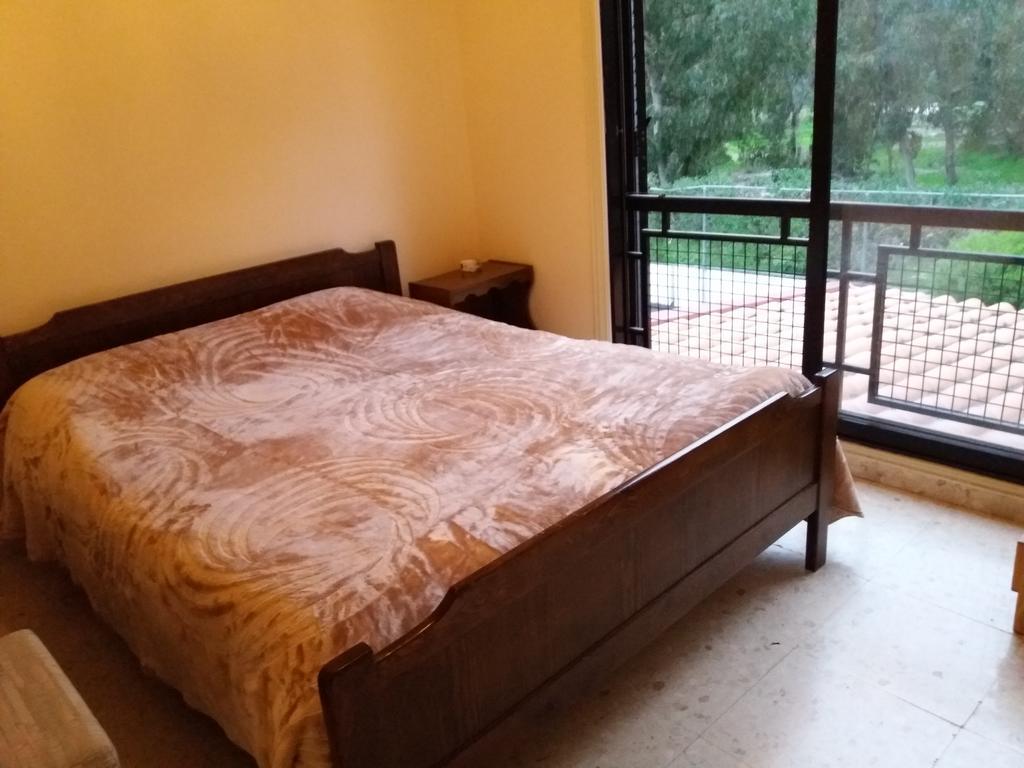 Miltos Beach House Larnaca Ngoại thất bức ảnh
